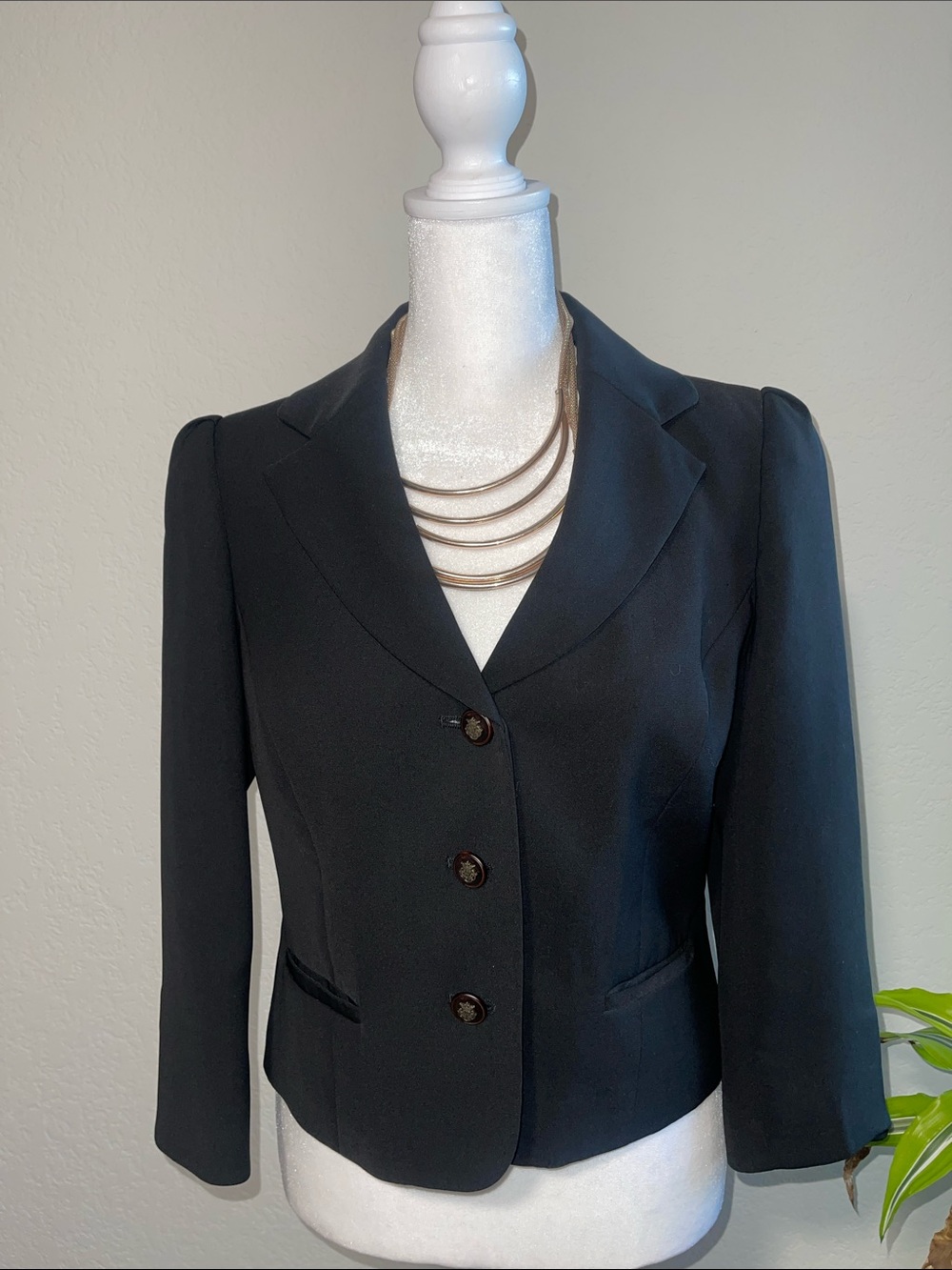 Forever 21 Black Cropped Tailored Blazer